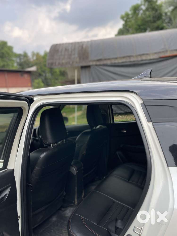 Maruti Suzuki Swift 1.2 Vxi (o), 2023, Petrol