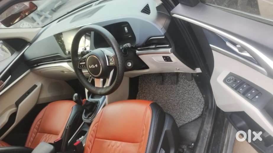 Kia Carens 1.5 Premium 7 Str, 2025, Petrol
