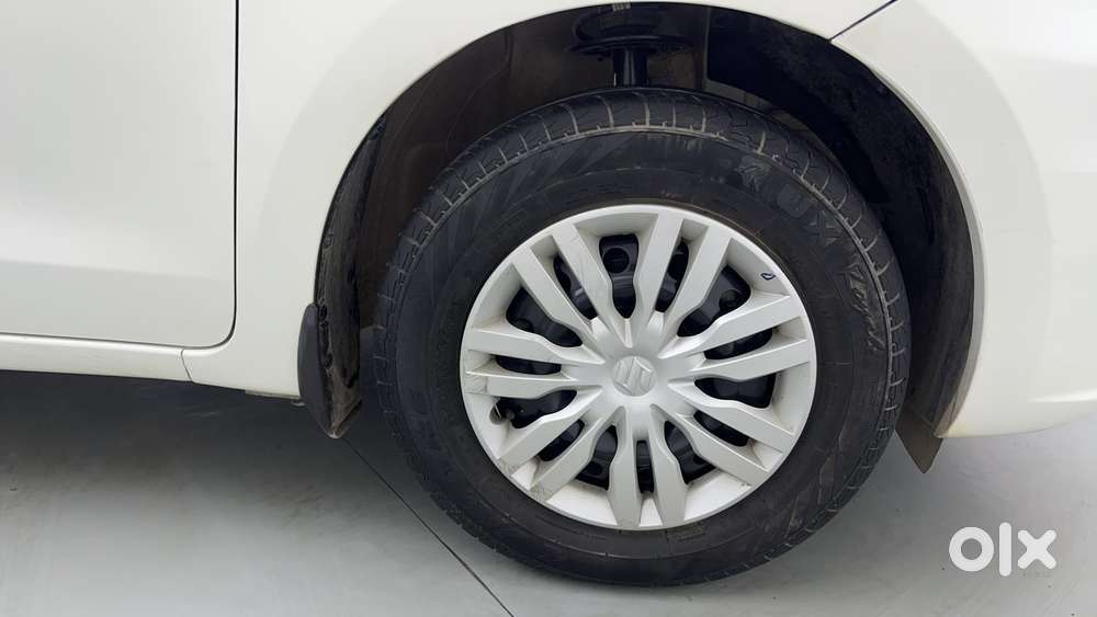 Maruti Suzuki Dzire 1.2 Vxi Cng, 2022, Cng & Hybrids