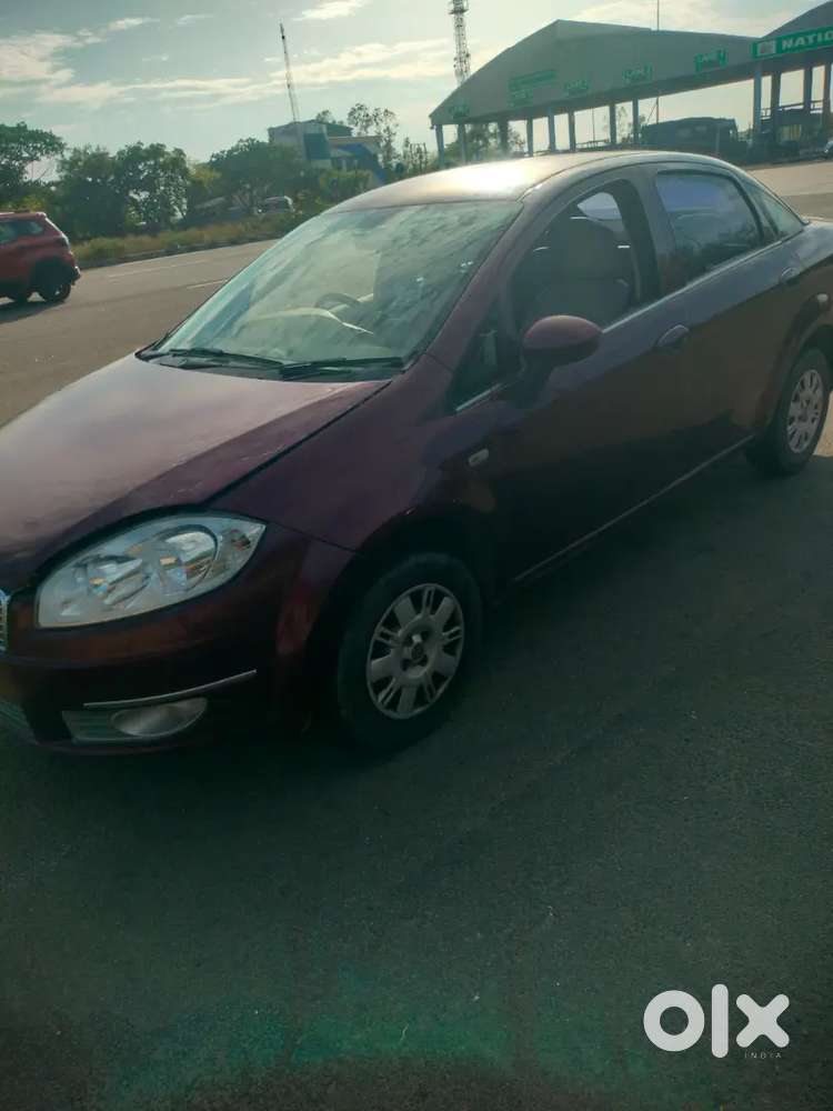 Fiat Linea Classic Ac Ps Pw Alloys .2015 Diesel 112000 Km Driven