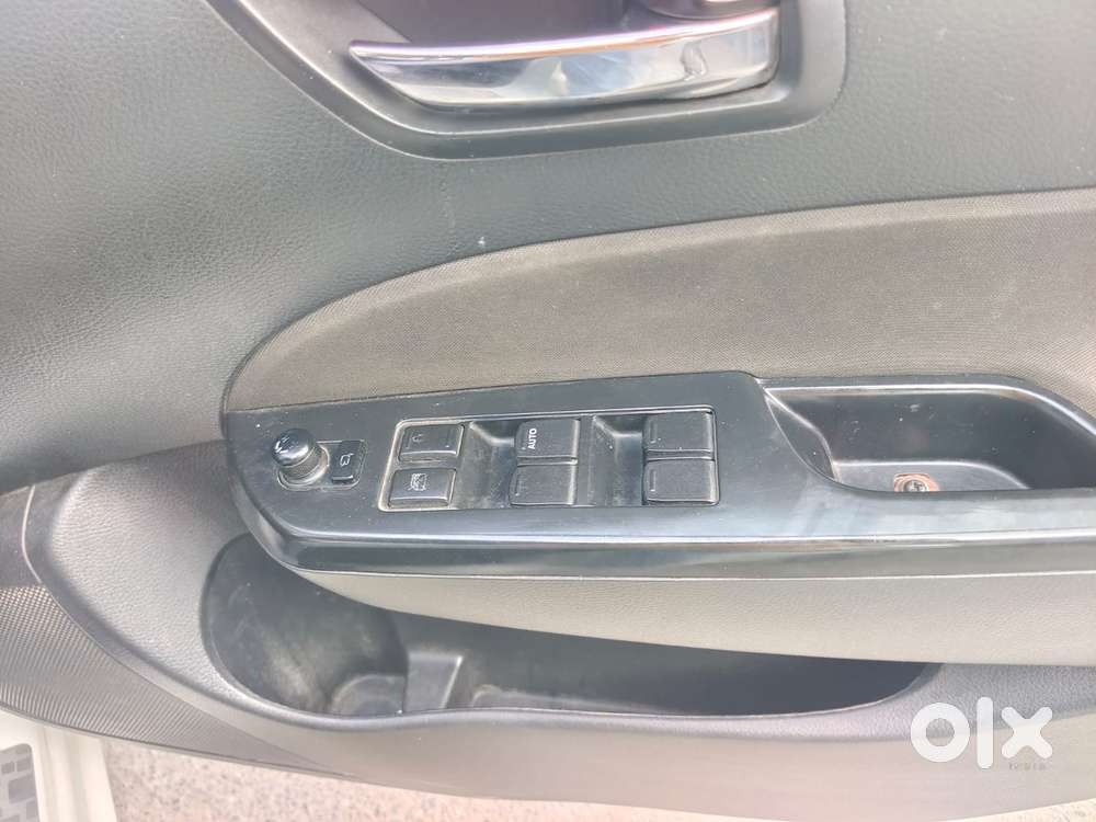 Maruti Suzuki Swift Zxi, 2016, Petrol