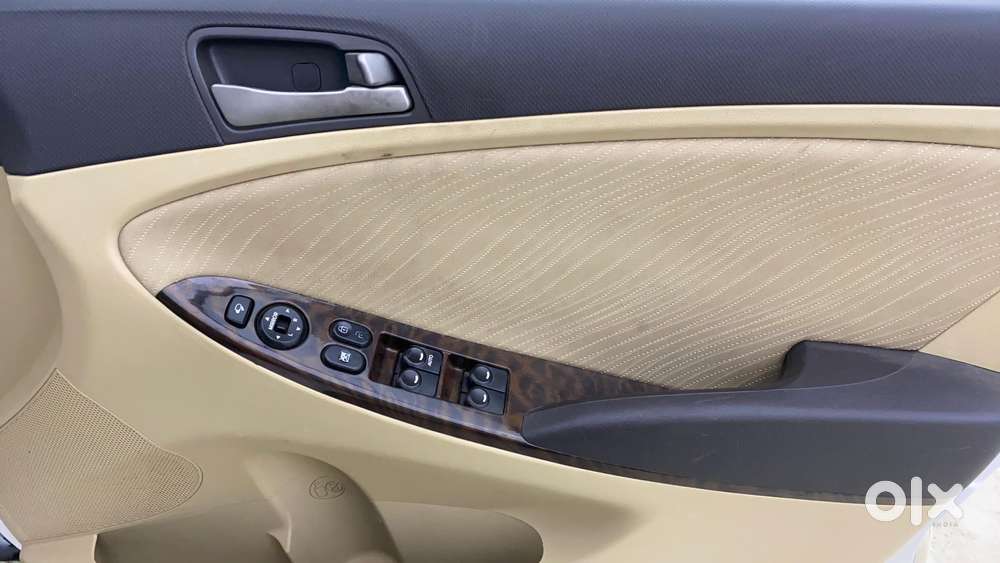 Hyundai Verna 1.6 Sx Plus Vtvt At, 2016, Petrol