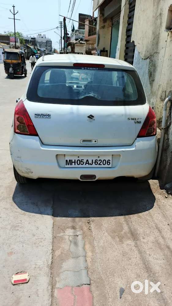 Maruti Suzuki Swift 2009 Petrol 74000 Km Driven