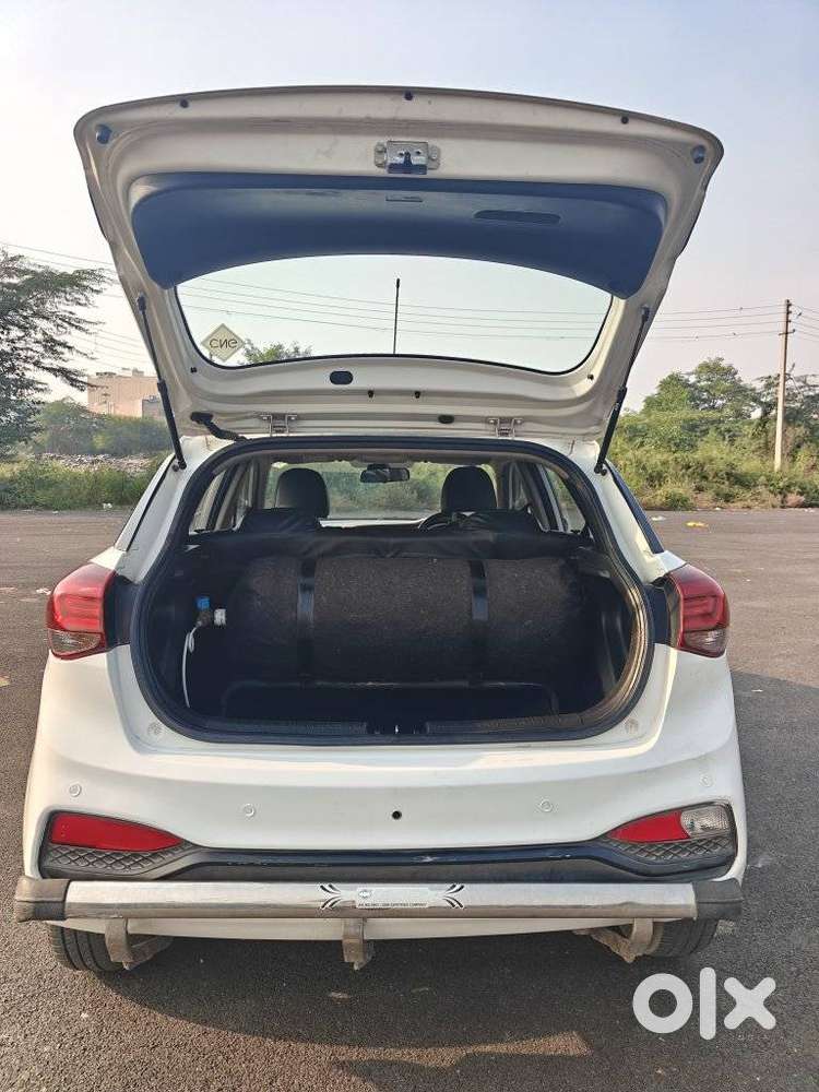 Hyundai I20 1.2 Magna Executive, 2020, Cng & Hybrids