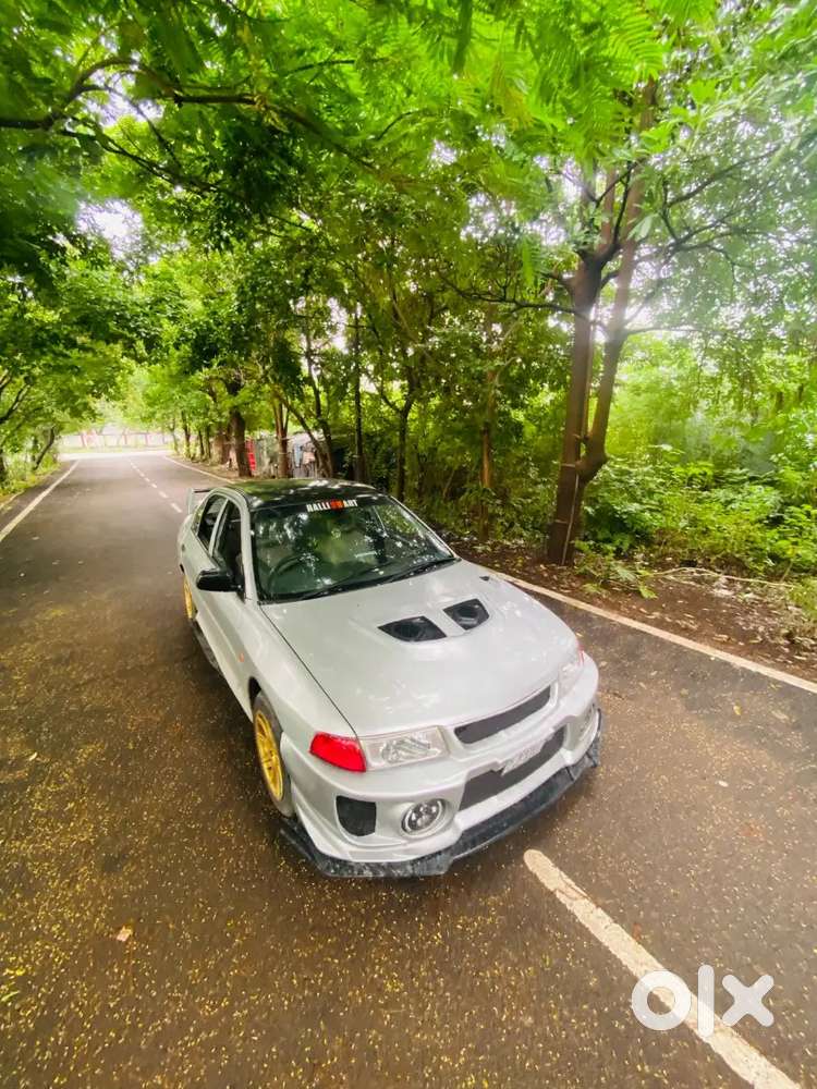 Mitsubishi Lancer 2000 Petrol