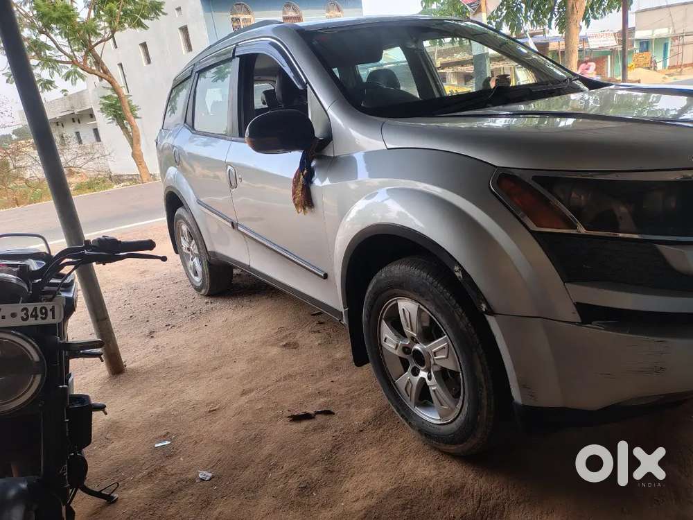 Mahindra Xuv500 2015