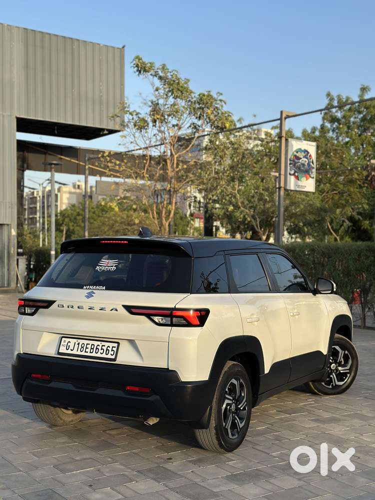 Maruti Suzuki Brezza Vxi S-cng, 2023, Cng & Hybrids