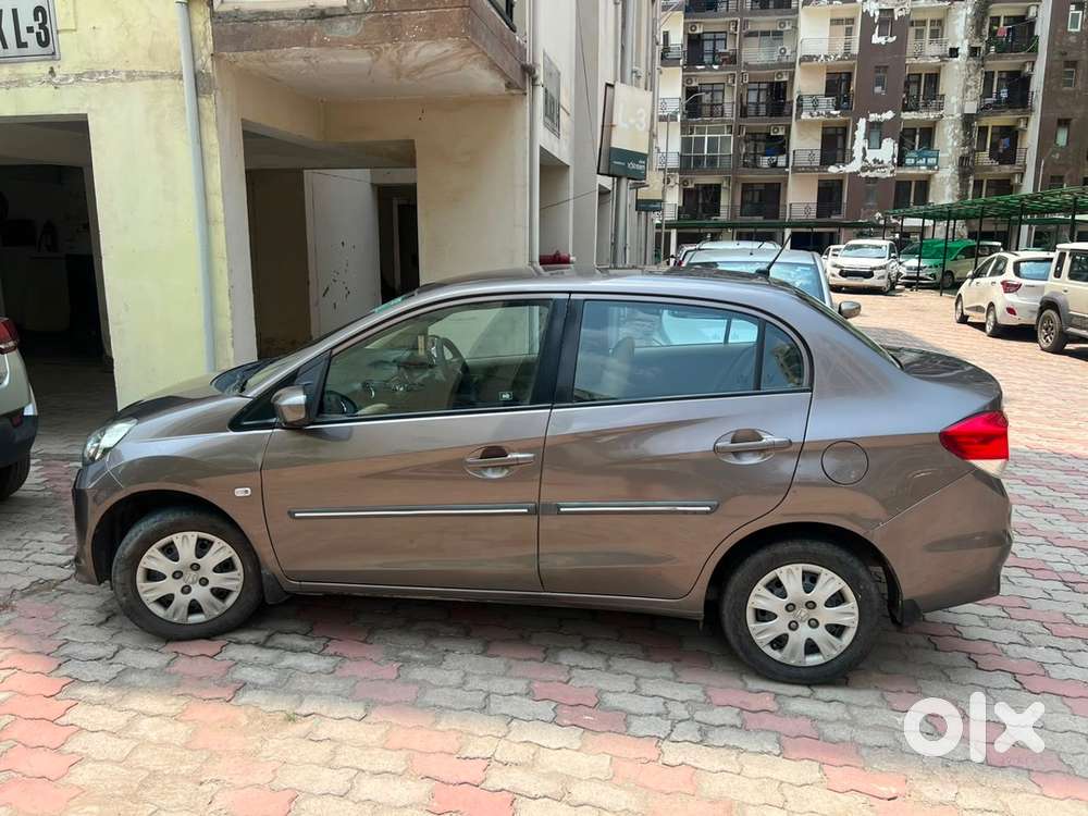 Honda Amaze Petrol 2014