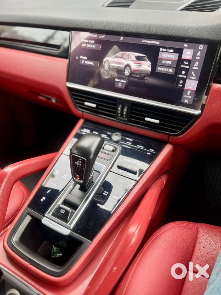Porsche Cayenne Turbo, 2020, Petrol