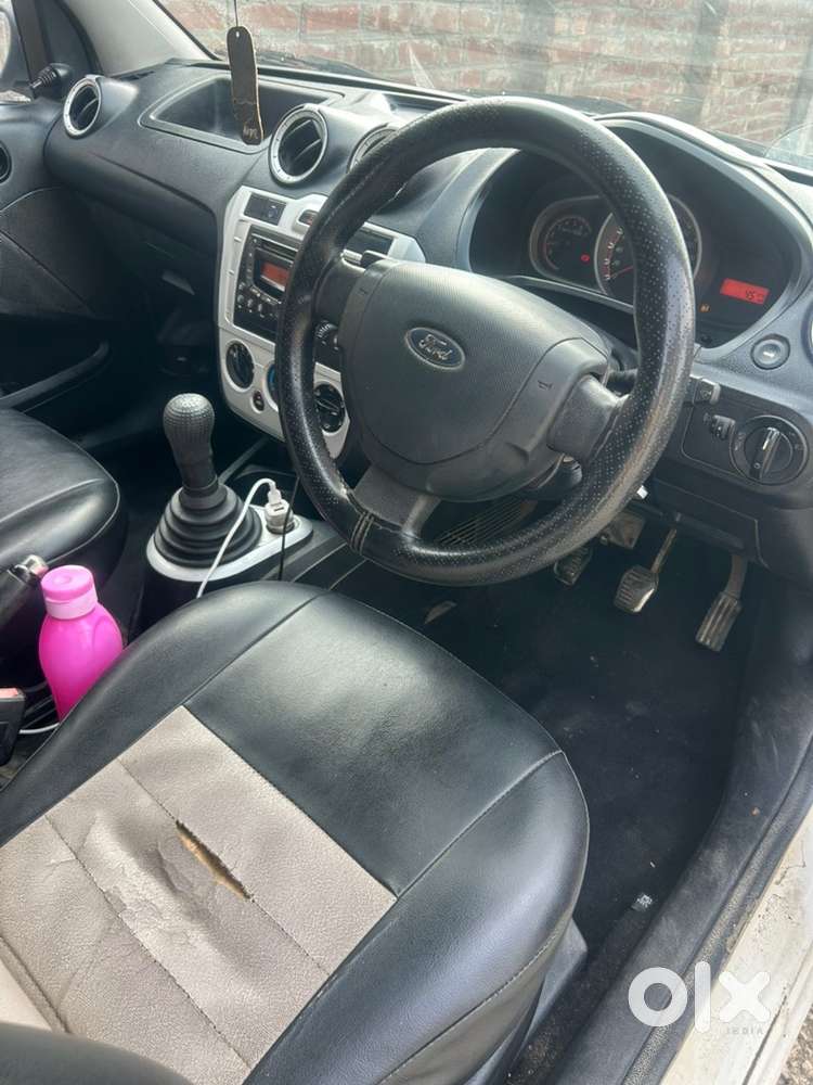 Ford Figo Petrol 2012