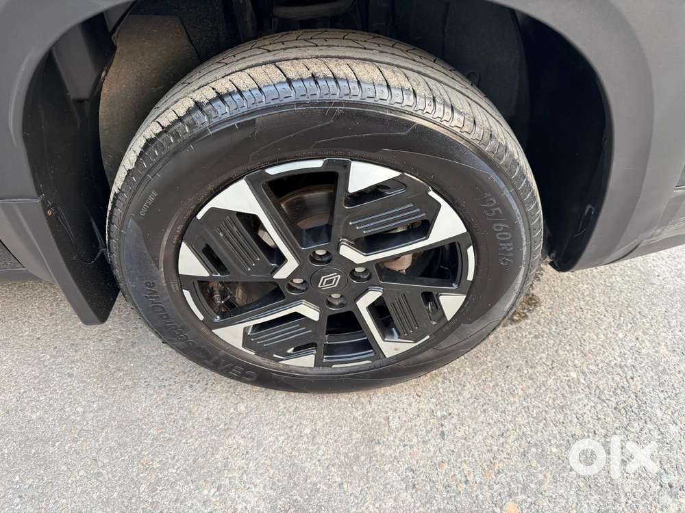 Renault Kiger Authentic-petrol-manual, 2025, Petrol