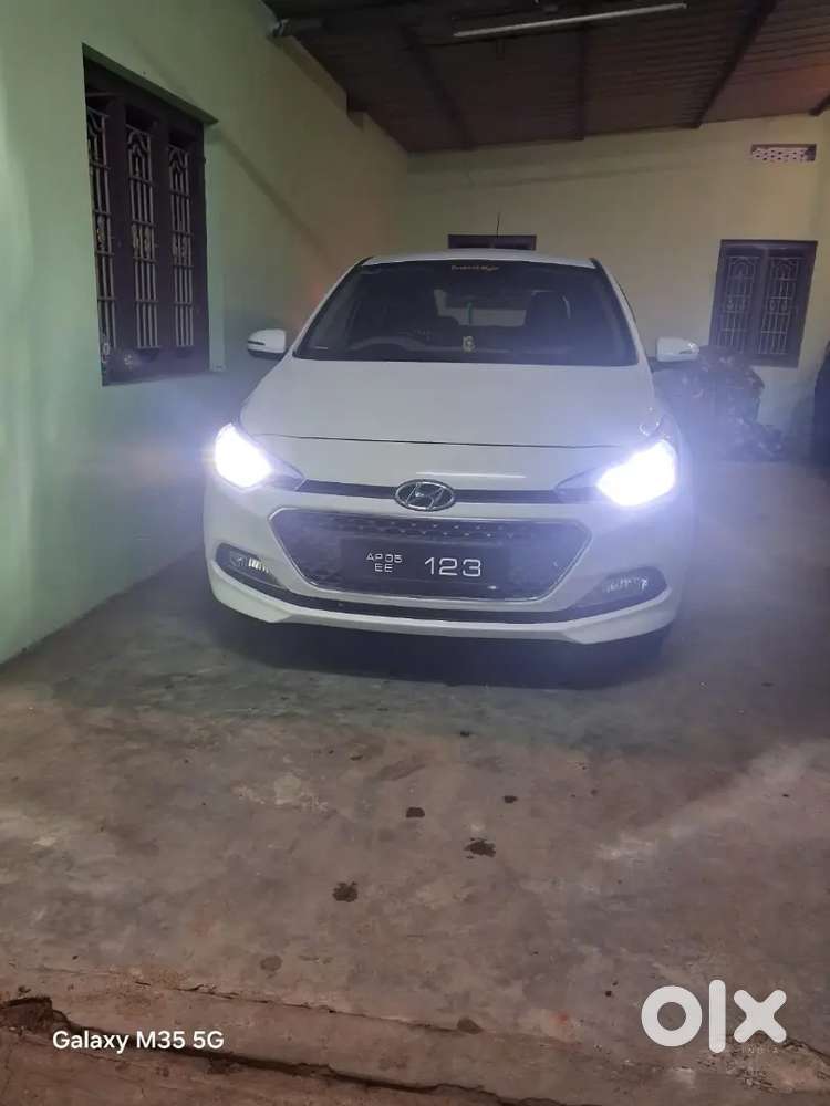 Hyundai I20 2017 Diesel 83500 Km Driven