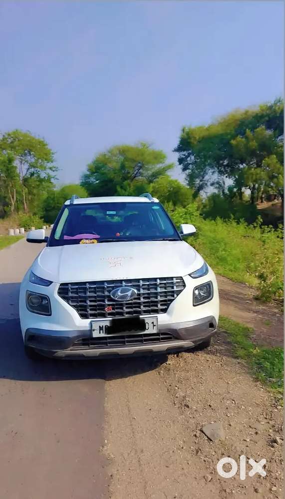Hyundai Venue 2021 Diesel Well Maintained