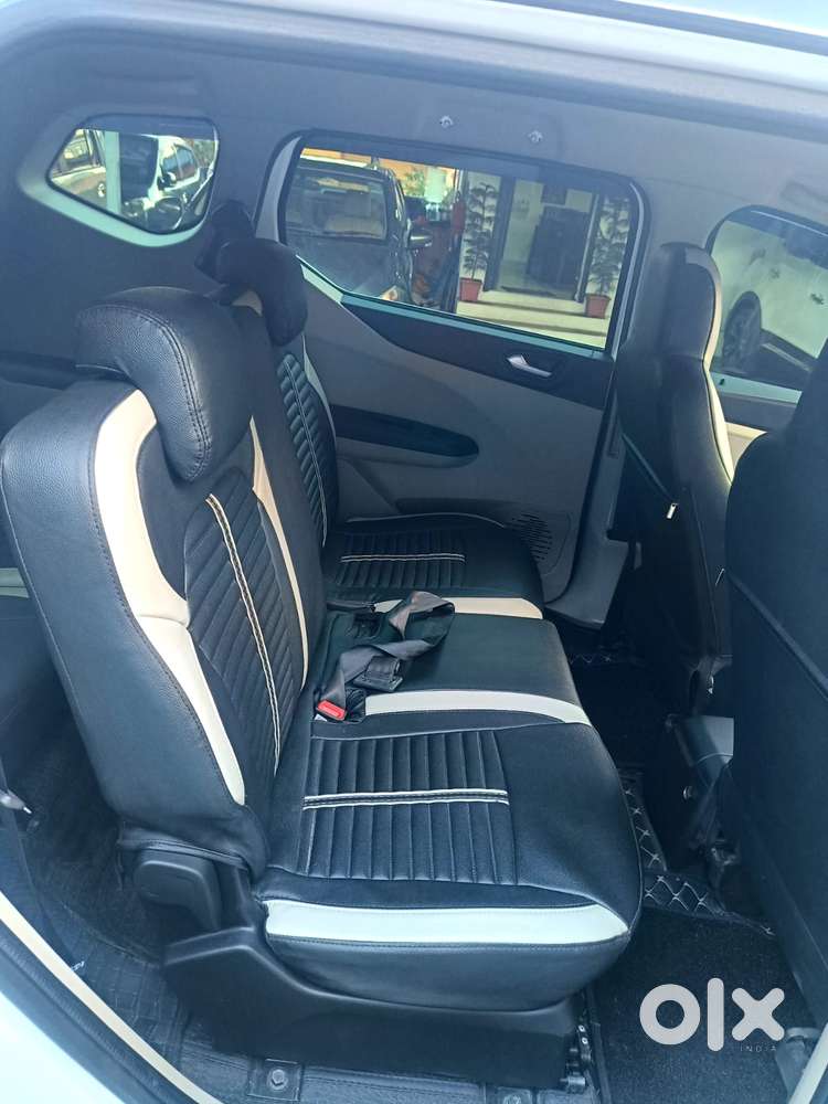 Renault Triber Rxz, 2022, Petrol