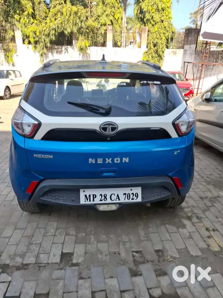 Tata Nexon 2017 Xz+ Top Model 2nd Owner 600000 Price Only !