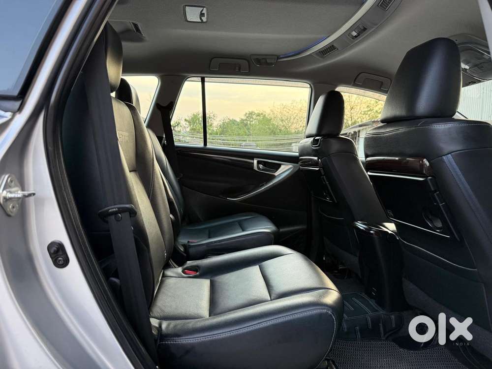 Toyota Innova Crysta [2020-ongoing] 2.4 Zx 7 Str, 2022, Diesel