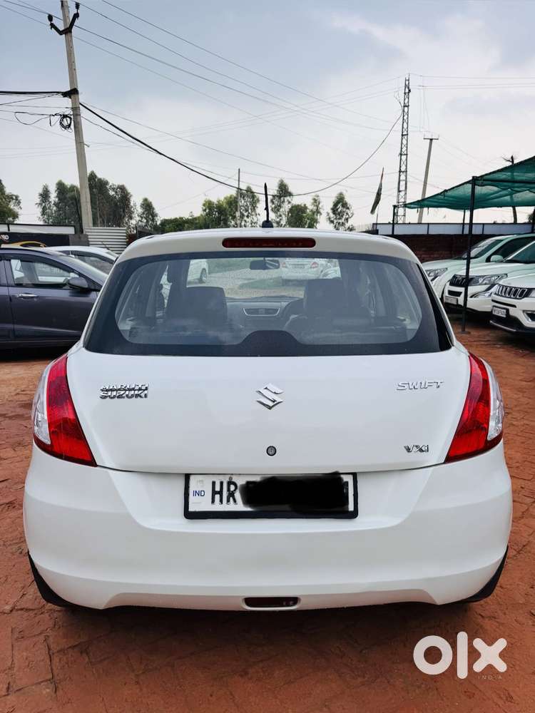 Maruti Suzuki Swift Vxi 1.2 Abs Bs-iv, 2015, Petrol