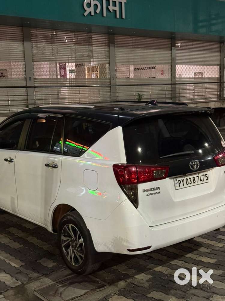 Toyota Innova Crysta 2022 Diesel Well Maintained