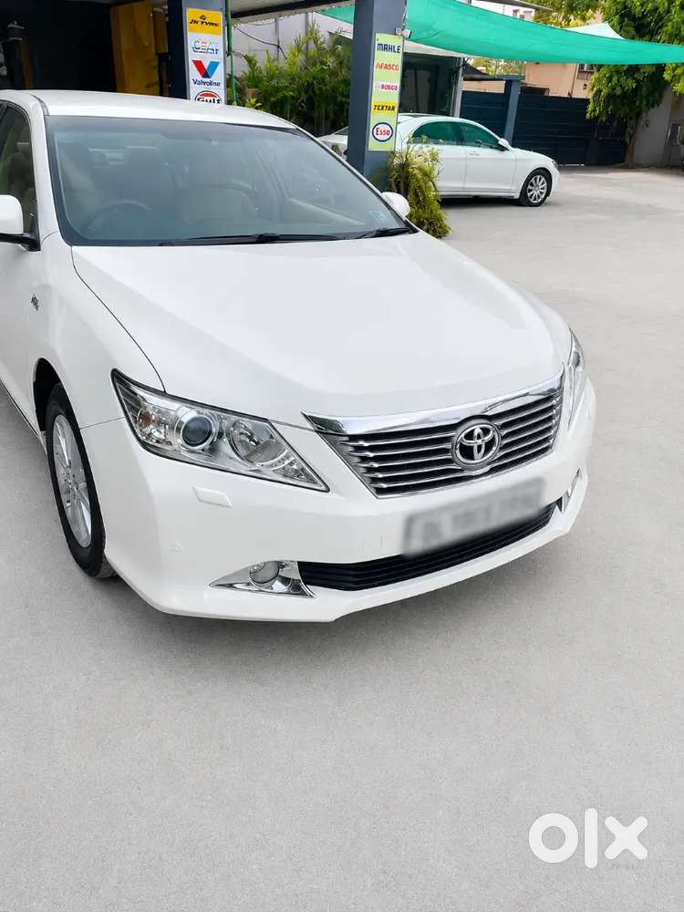 Well Maintained Less Driven Toyota Camry At 2013