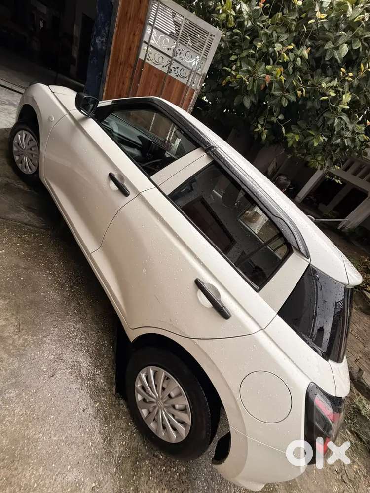 Maruti Swift 1.2 Lxi 2025