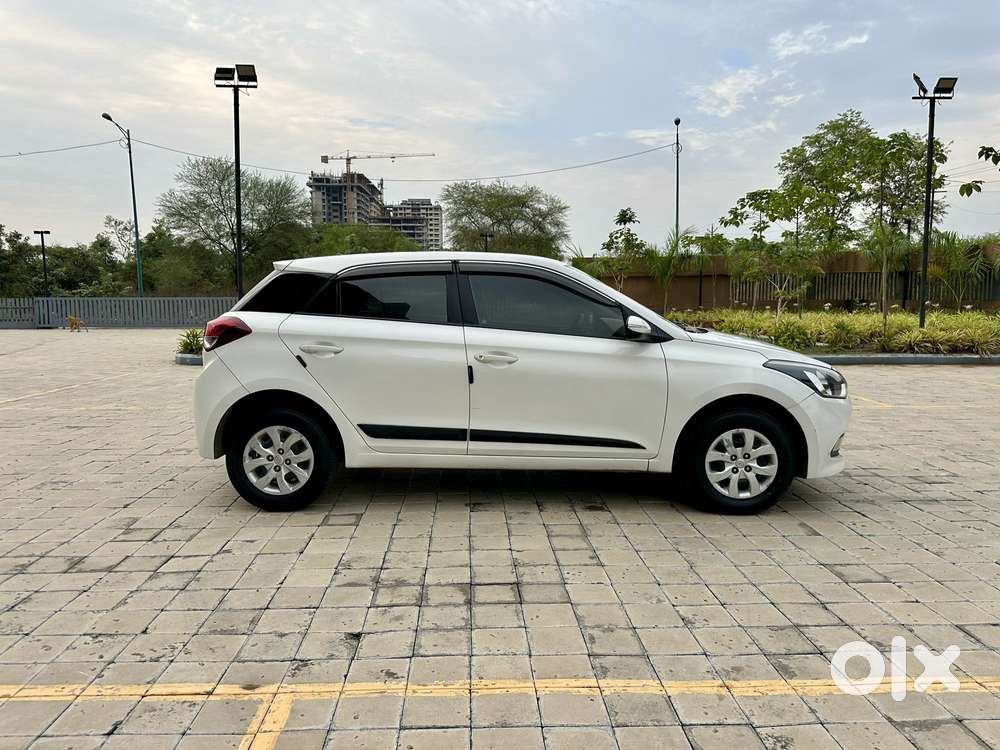 Hyundai I20 Petrol Spotz, 2017, Petrol