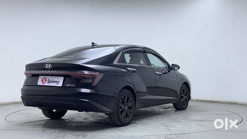 Hyundai Verna Sx (o) 1.5 Turbo Petrol Dct, 2023, Petrol