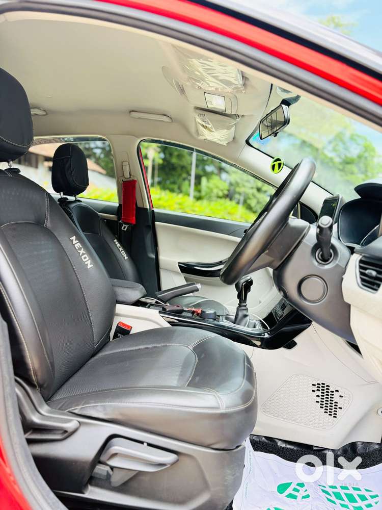 Tata Nexon 1.2 Revotron Xz Plus Dual Tone, 2021, Petrol