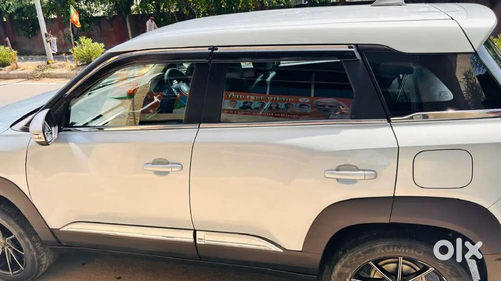 Maruti Brezza Vxi 2023 Hybrid