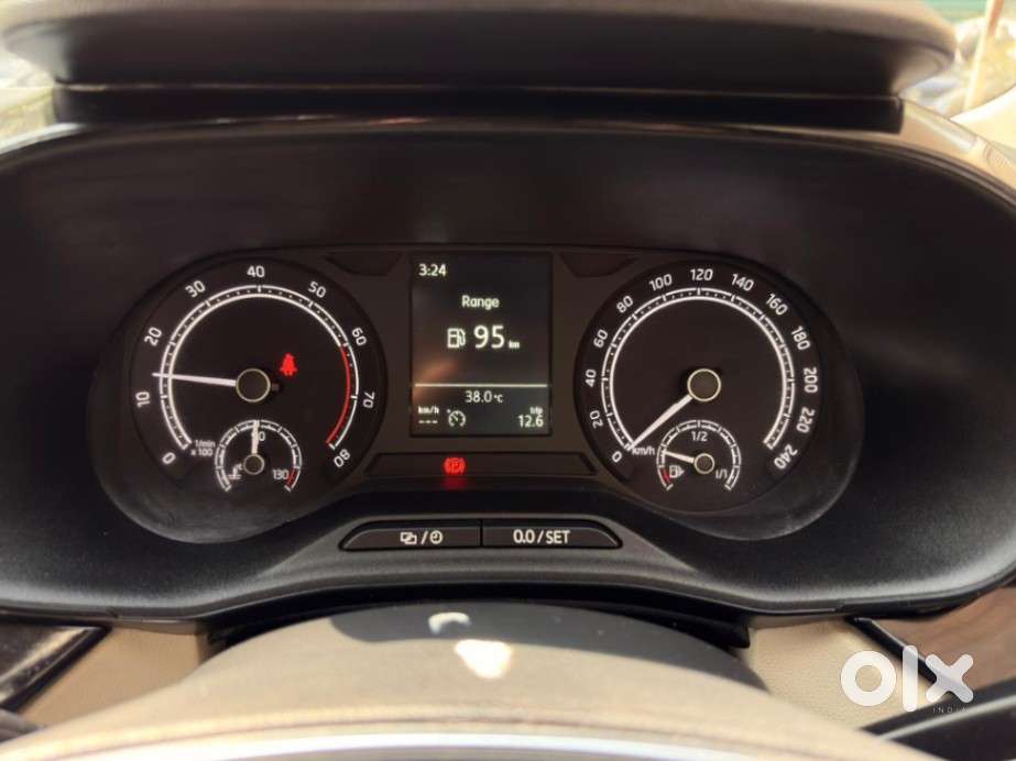 Skoda Slavia Ambition 1.0l Tsi Mt, 2022, Petrol