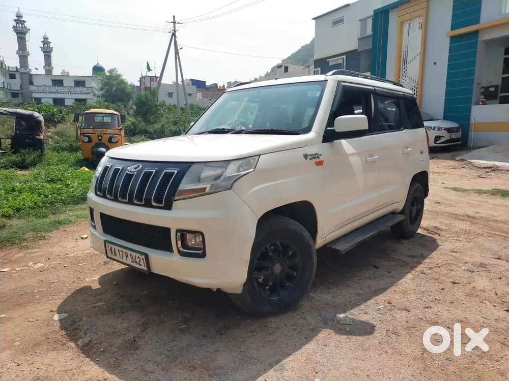 Mahindra Tuv 300 2016