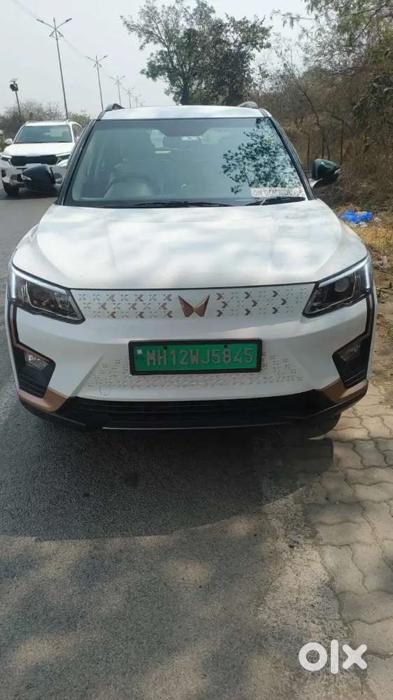 Mahindra Xuv400 Ev 2024 Charger
