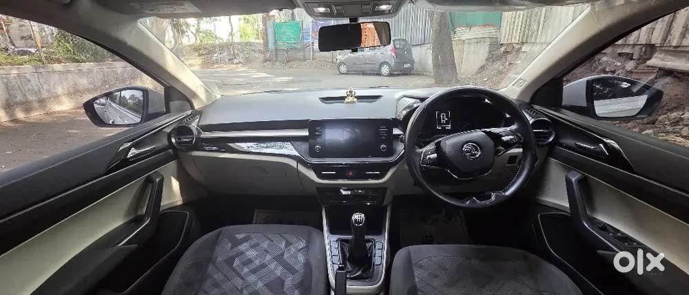Skoda Slavia 2024 Petrol 21800 Km Driven