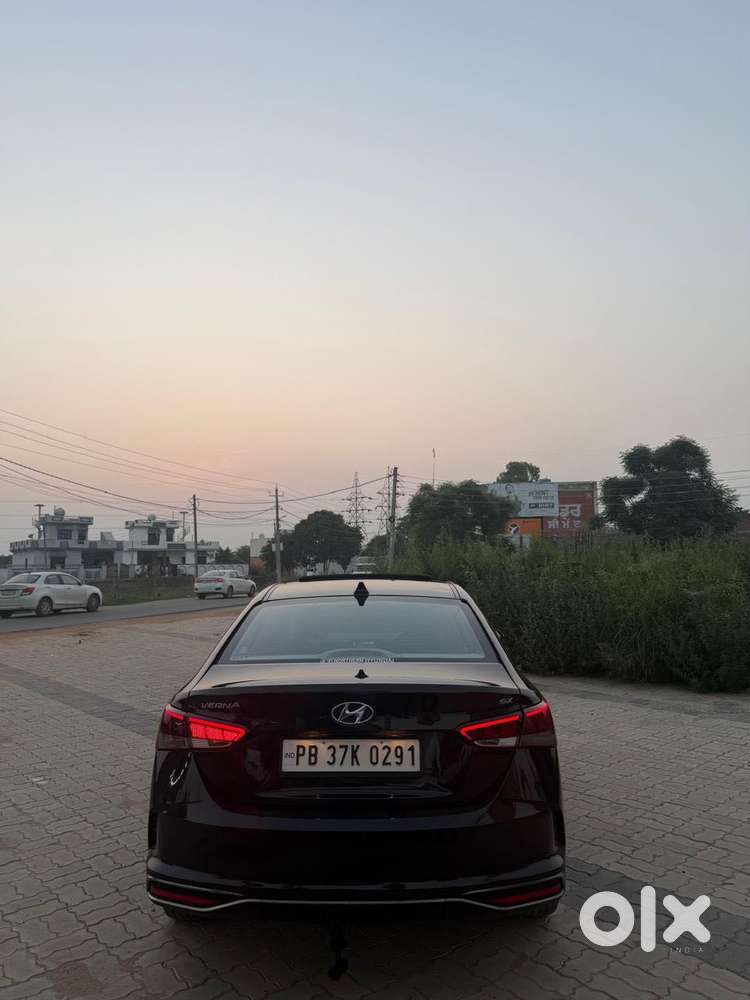 Hyundai Verna 1.5 Sx Diesel Mt, 2022, Diesel