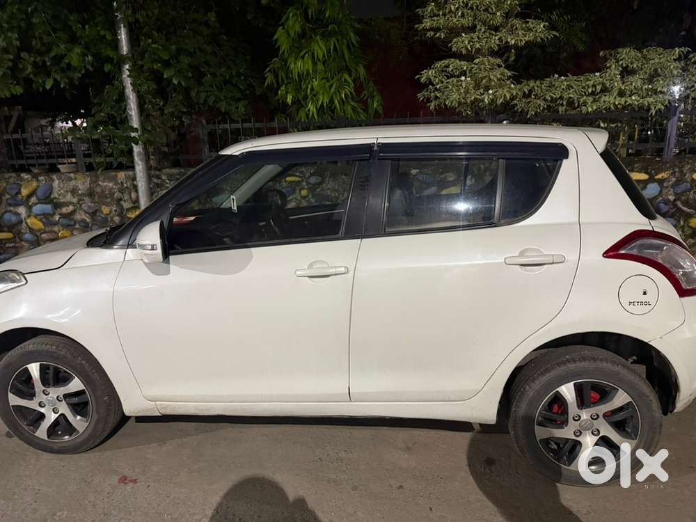 Maruti Swift Petrol Manual 2012