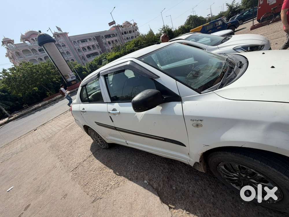 Maruti Suzuki Swift Dzire 2011 Petrol