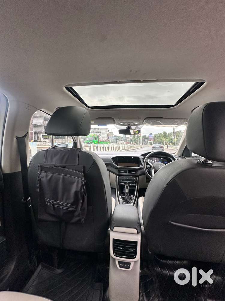 Volkswagen Taigun 1.0 Tsi Topline At, 2022, Petrol