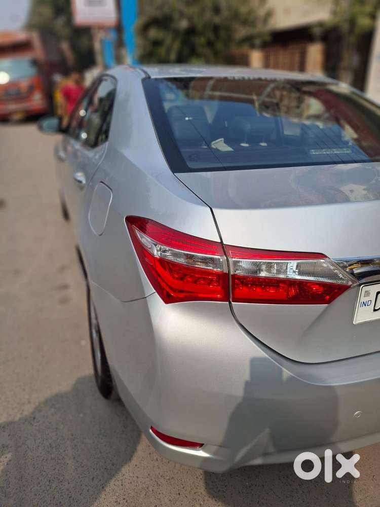 Toyota Corolla Altis G Hv At, 2014, Petrol