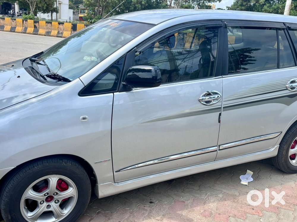 Toyota Innova Diesel 2010 Year .. Fc Done Valid Till 2030