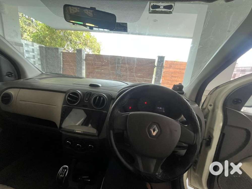 Renault Lodgy 2017 Diesel Well Maintained
