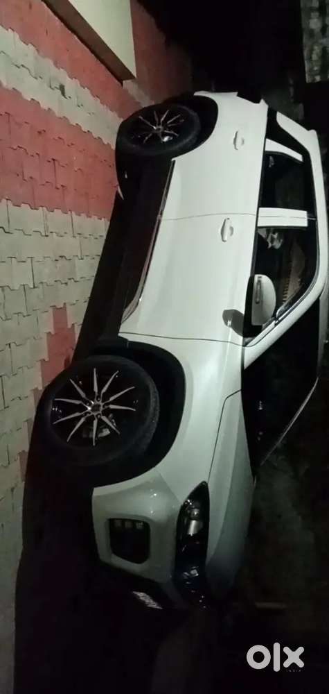 Maruti Suzuki Brezza 2021 Petrol 42000 Km Driven