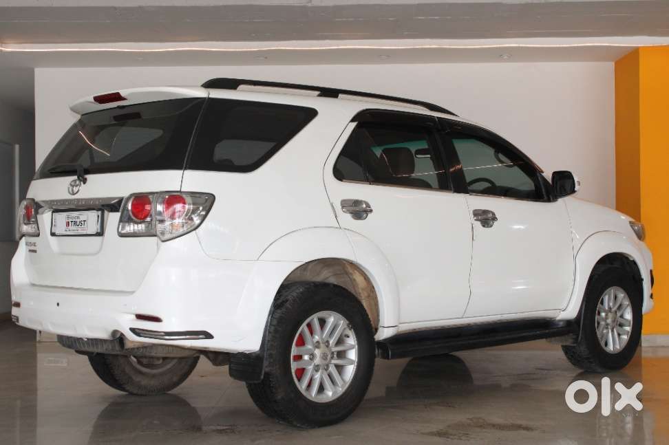 Toyota Fortuner 4x2 At 2.8 Diesel, 2013, Diesel