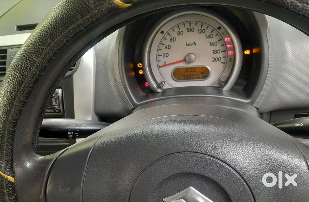 Maruti Suzuki Ritz Vxi, 2009, Petrol
