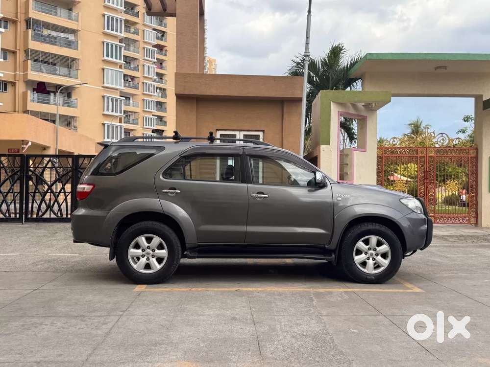 Toyota Fortuner, 2011, Diesel