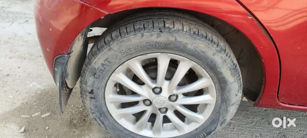 Toyota Etios Liva 2012