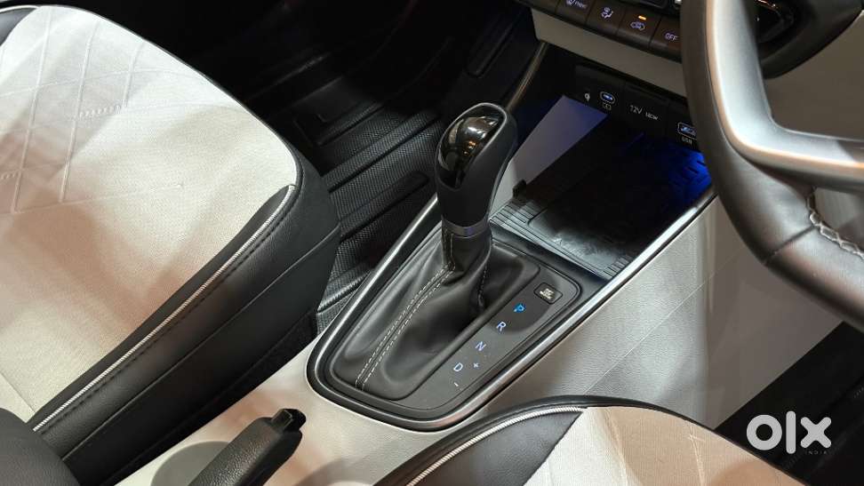 Hyundai I20 Asta (o) 1.2 Ivt, 2025, Petrol