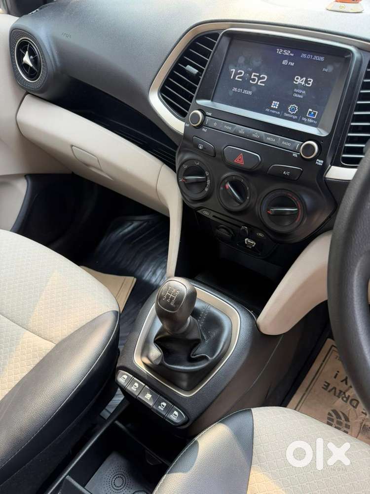 Hyundai Santro Asta, 2021, Petrol