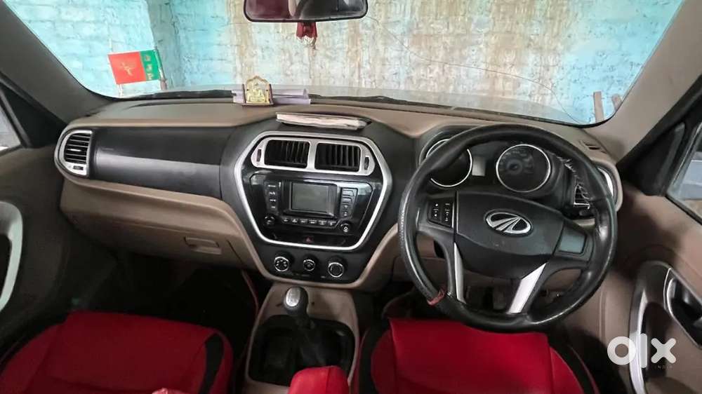 Mahindra Tuv 300 2017