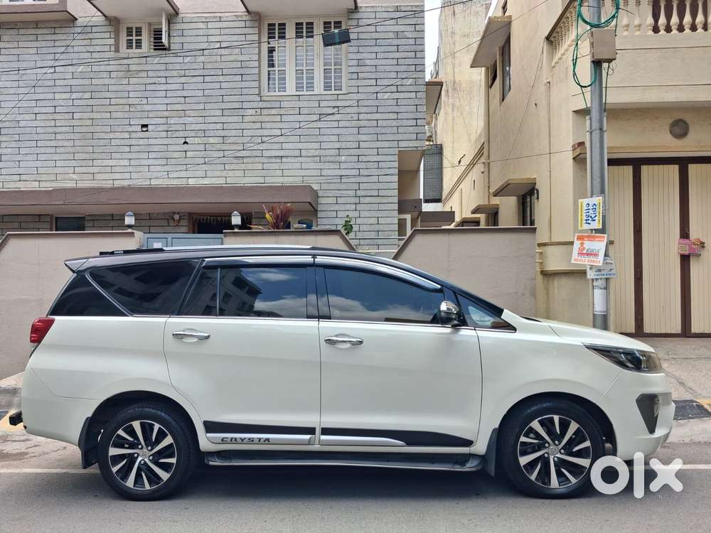 Toyota Innova Crysta [2020-ongoing] 2.4 Zx At 7 Str, 2022, Diesel