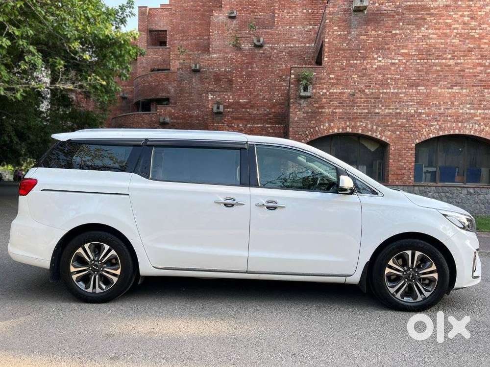 Kia Carnival Limousine Plus 7 Str, 2023, Diesel