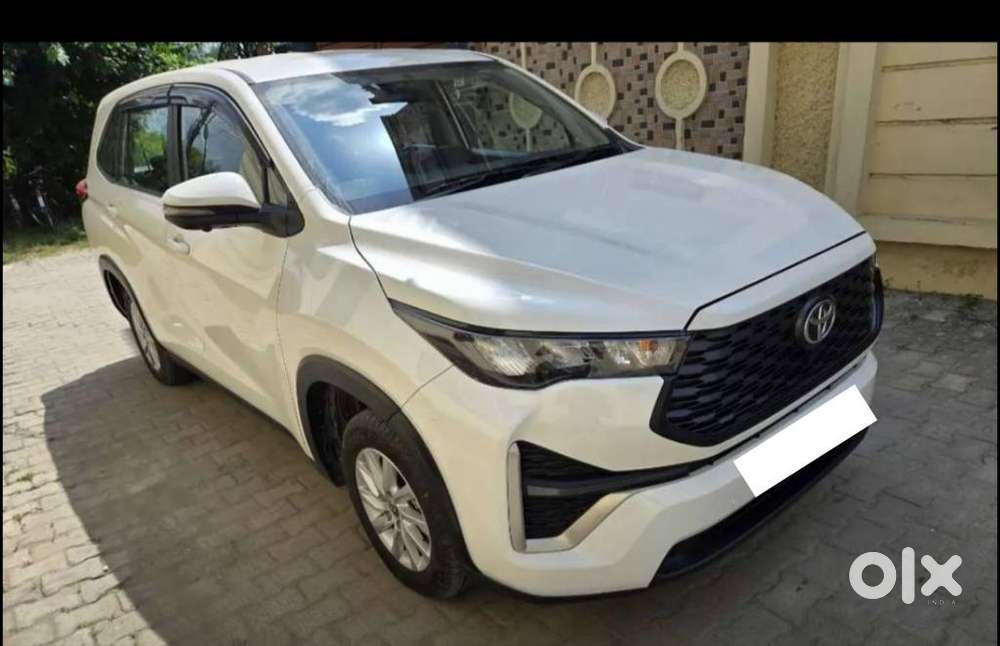 Toyota Innova Hycross Gx (o), 2026, Petrol